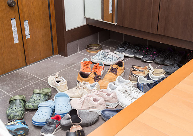 靴がたくさんある玄関