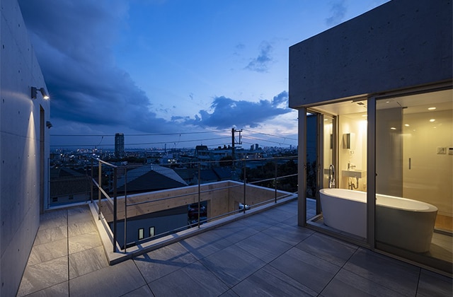 景色が見えるバスルーム2